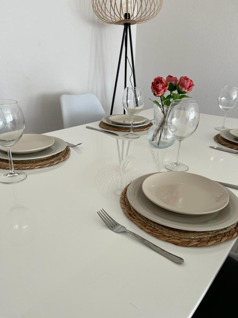 Schoene Zentrale Wohnung Naehe Hb Germersheim Buitenkant foto