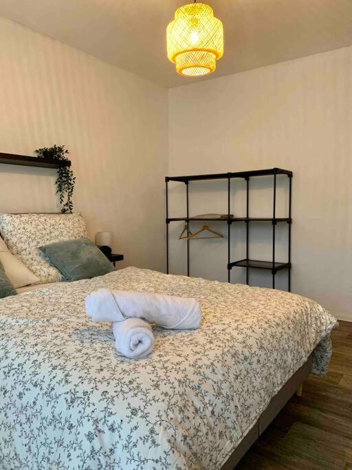 Schoene Zentrale Wohnung Naehe Hb Germersheim Buitenkant foto
